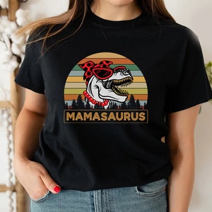 Koszulka Mamasaurus: Zabawna koszulka z mamą dinozaurem
