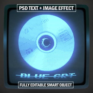 Może przedstawiać: Niebieska płyta CD z efektem pikselowania, wyświetlana na ekranie vintage'owego telewizora. Tekst "BLUE CD" znajduje się pod płytą CD, a tekst "PSD TEXT + IMAGE EFFECT" nad płytą CD. Tekst "FULLY EDITABLE SMART OBJECT" znajduje się na dole ekranu.