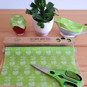 Reusable Beeswax Food Wrap Roll (100cm x 33cm). Plastic Free, Sustainable and Biodegradable Food Wrap Roll.  Cling Film Alternative.