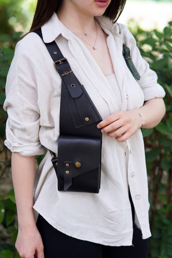 Handmade Black Leather Holster Bag, Adjustable Belt, Unisex  display picture 3
