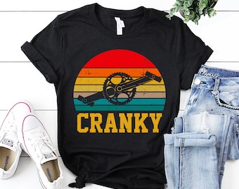 クランキーTシャツ ユニセックス、面白いバイクシャツ、サイクリングシャツ、バイク愛好家へのギフト、サイクリスト服、BMX、マウンテンバイク、サイクリングレトロヴィンテージシャツ