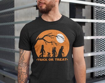Star Wars Halloween Shirt, Disney Halloween Shirt, Mandalorian Trick or Treat, Halloween Family Shirts, Disney Family Shirts, Halloween Gift