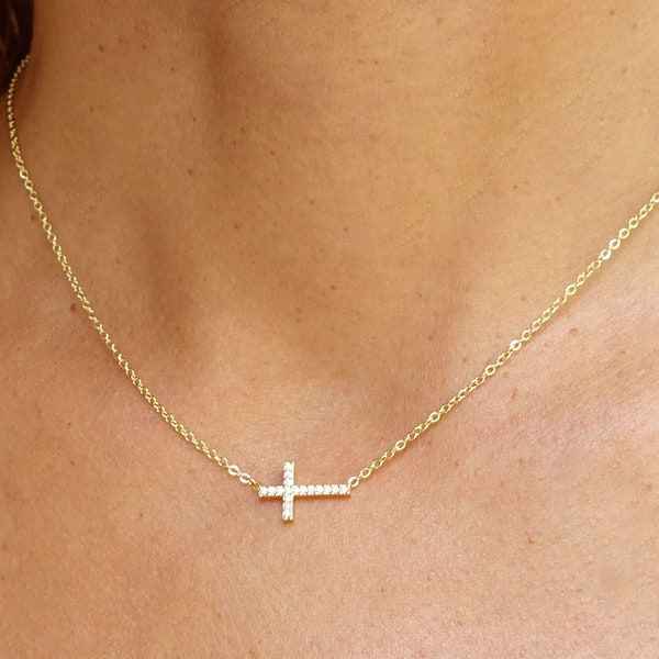 Collier croix à l'horizontale dorée ou argentée avec zircon en acier inoxydable, bijou religieux, crucifix, collier chrétien