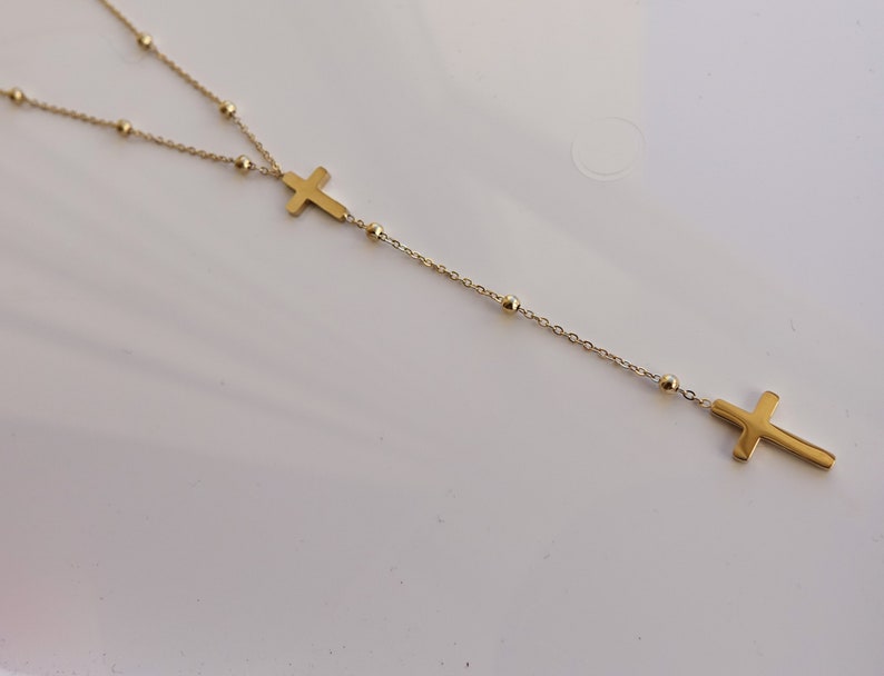 Collier chapelet double croix dorée et acier inoxydable image 2