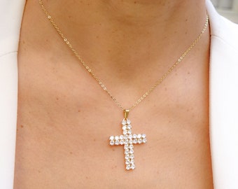 Collier croix brillante, chaîne en acier inoxydable et brillants en zirconium, idée cadeau, bijou femme