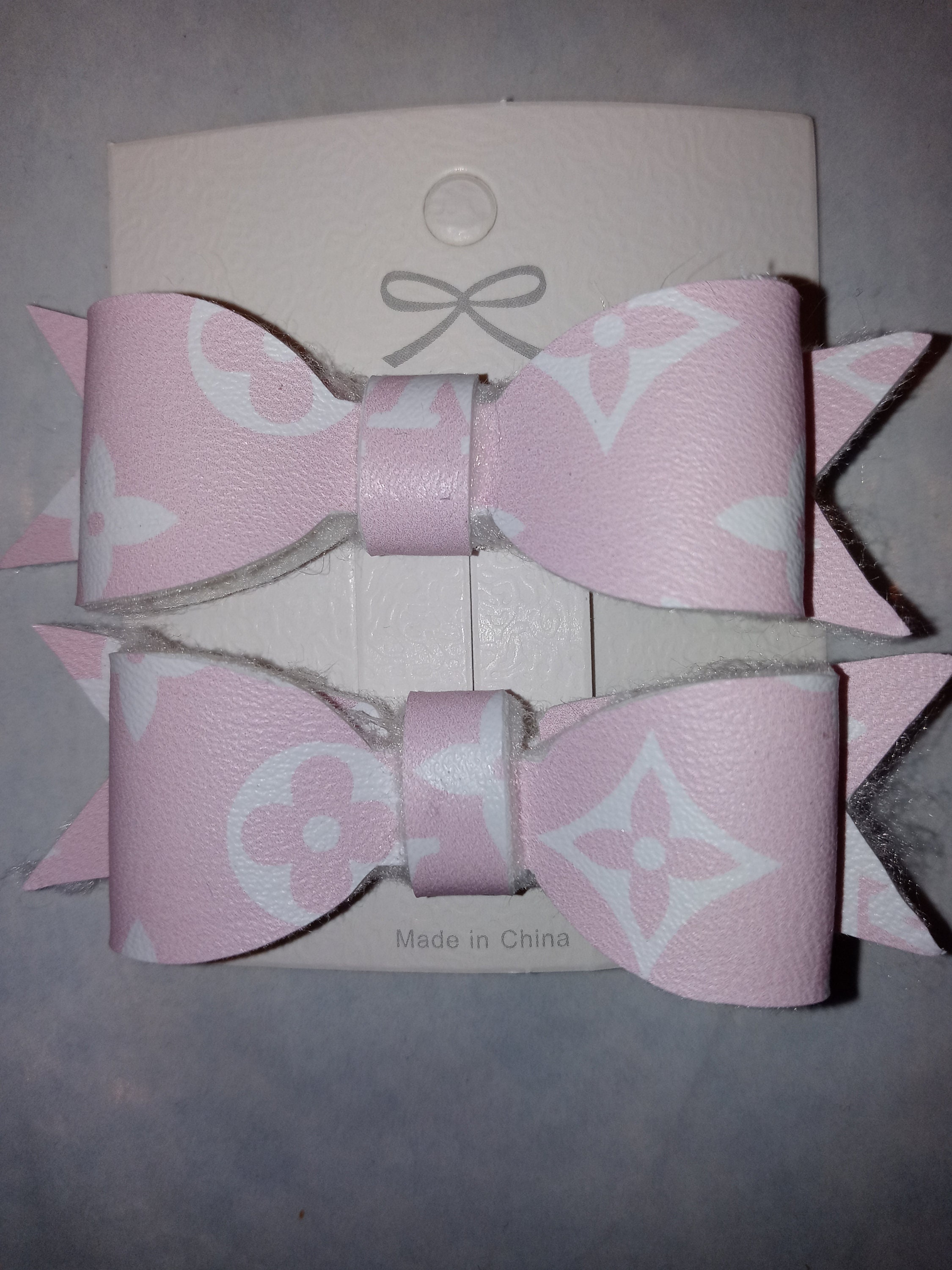 Louis Vuitton Bow 