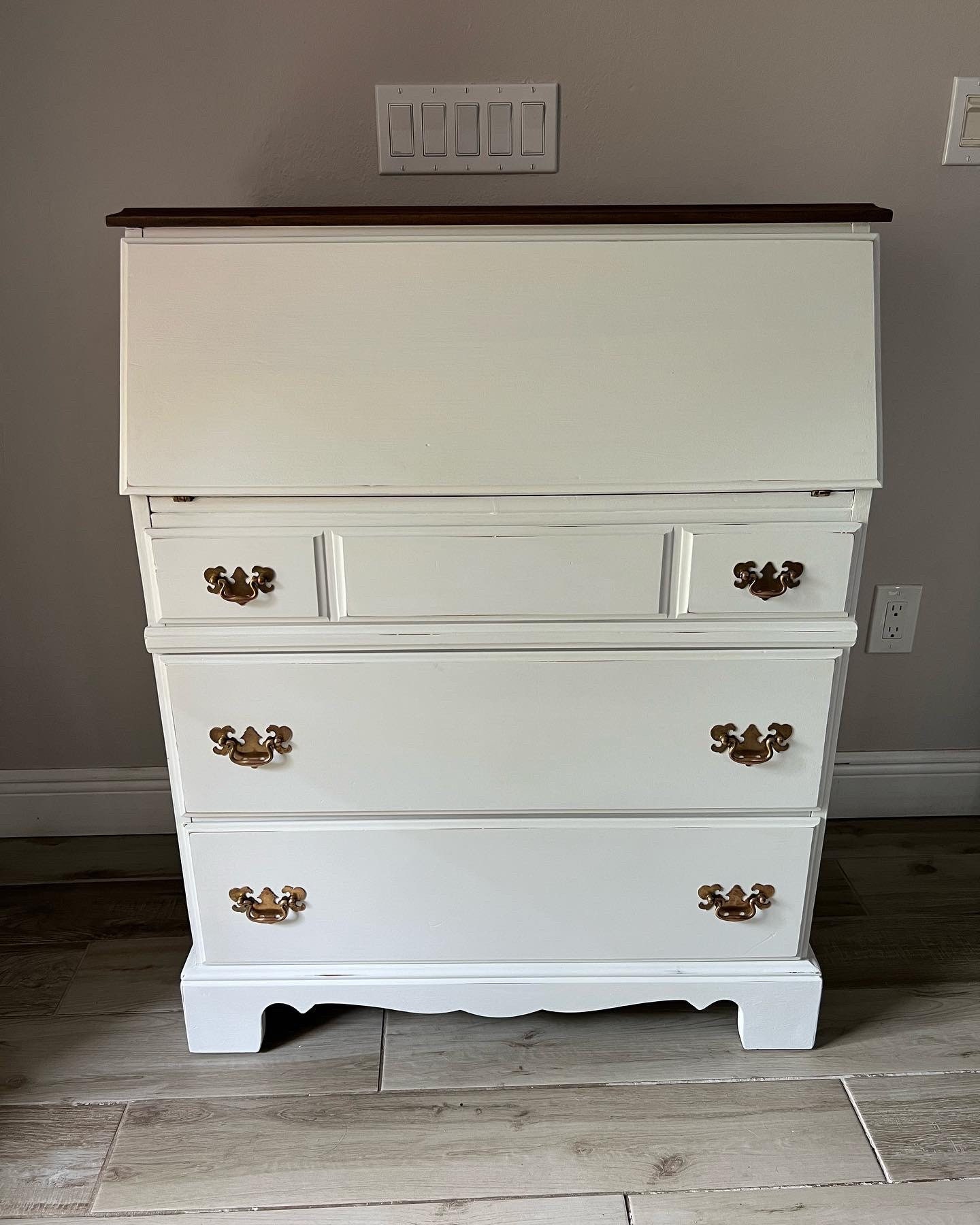 Secretary Desk for sale 98 ads for used Secretary Desks