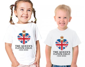 Kid’s Queens Platinum Jubilee T-Shirt Official 2022 Celebration Tea Party