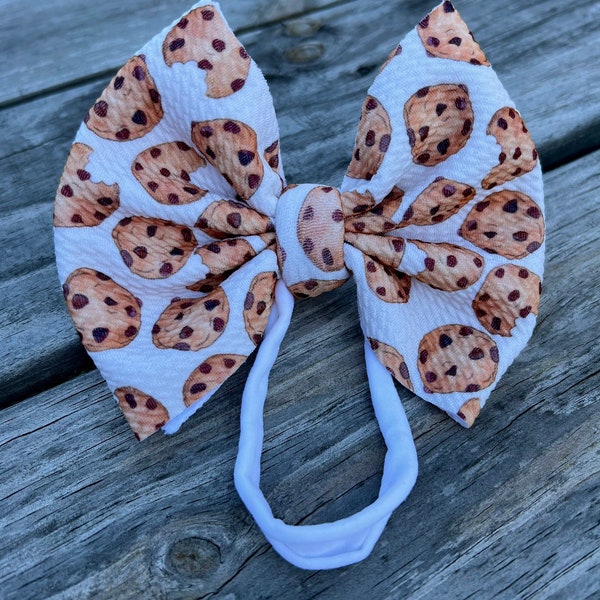 Cookie bow | cookies and milk | big bow | baby bows | toddler bows | Cookie Monster | Liverpool bullet fabric