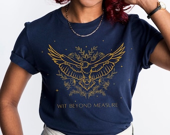 Camiseta de águila, cuervo, camiseta de la casa del mago, deporte del mago, casa de la escuela del mago, witchcore, mística, ingenio sin medida, libresca, flor silvestre