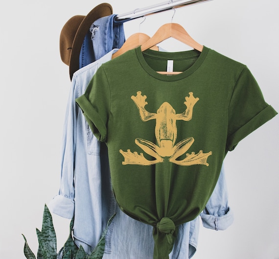 Frog Shirt, Granola Girl, Nature Shirt, Goblincore, Goblin Core, Nature Lover Gift, Cottage Core, Frogcore, Woodland Shirt, Nature Lover T