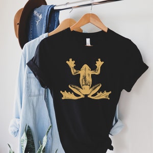 Frog Shirt, Granola Girl, Nature Shirt, Goblincore, Goblin Core, Nature Lover Gift, Cottage Core, Frogcore, Woodland Shirt, Nature Lover T