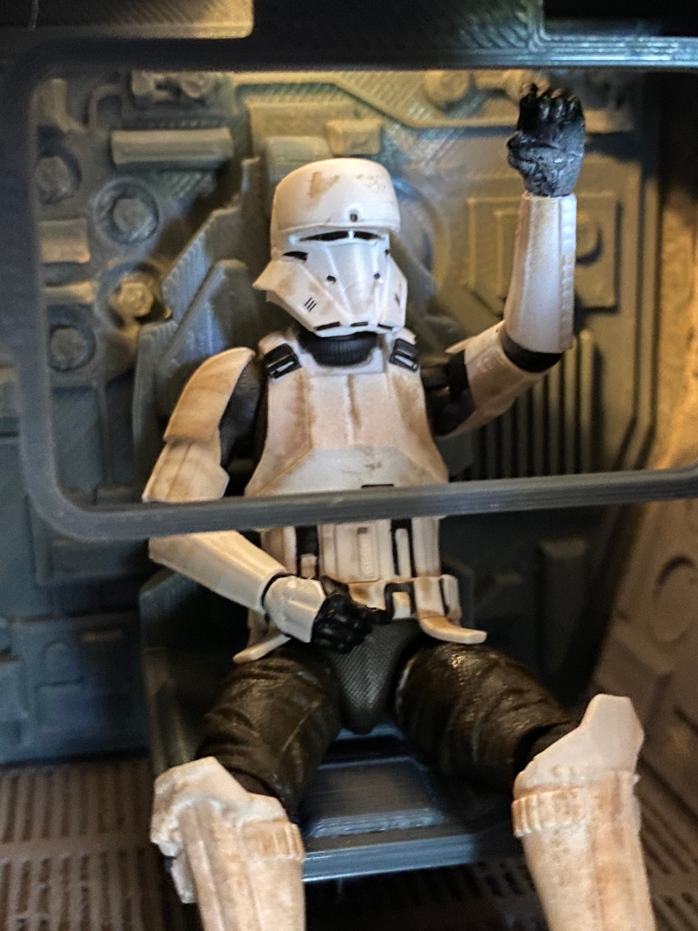 Dropship action store figure