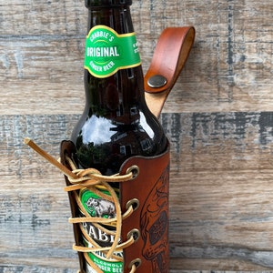 Lederen flessenhouder, lederen bidonhouder, draaggreep fleshouder, bier holster festival