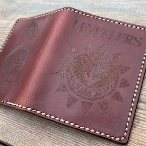 Cartera de tarjeta de cuero levellers