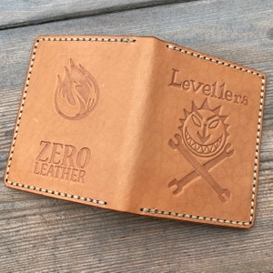 Cartera de tarjetas de cuero Levellers - Natural