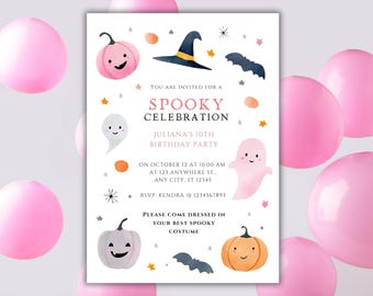 Peut inclure: Une invitation de fête d'Halloween rose et blanche sur le thème de l'épouvante. L'invitation représente un fantôme, un chapeau de sorcière, des chauves-souris et des citrouilles. Le texte sur l'invitation est le suivant : "Vous êtes invité à une célébration d'Halloween, fête d'anniversaire de Juliana, 10 ans, le 12 octobre à 10h00 au 123 Anywhere St., Any City, ST 12345, RSVP : Kendra @ 1234567893, Veuillez venir habillé de votre plus beau costume d'Halloween."