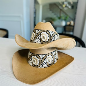 Women’s cowgirl hat , cowboy hat, western hat, womens accessories, spring accessories, tejana, sombreros, fedora hats, handmade suede