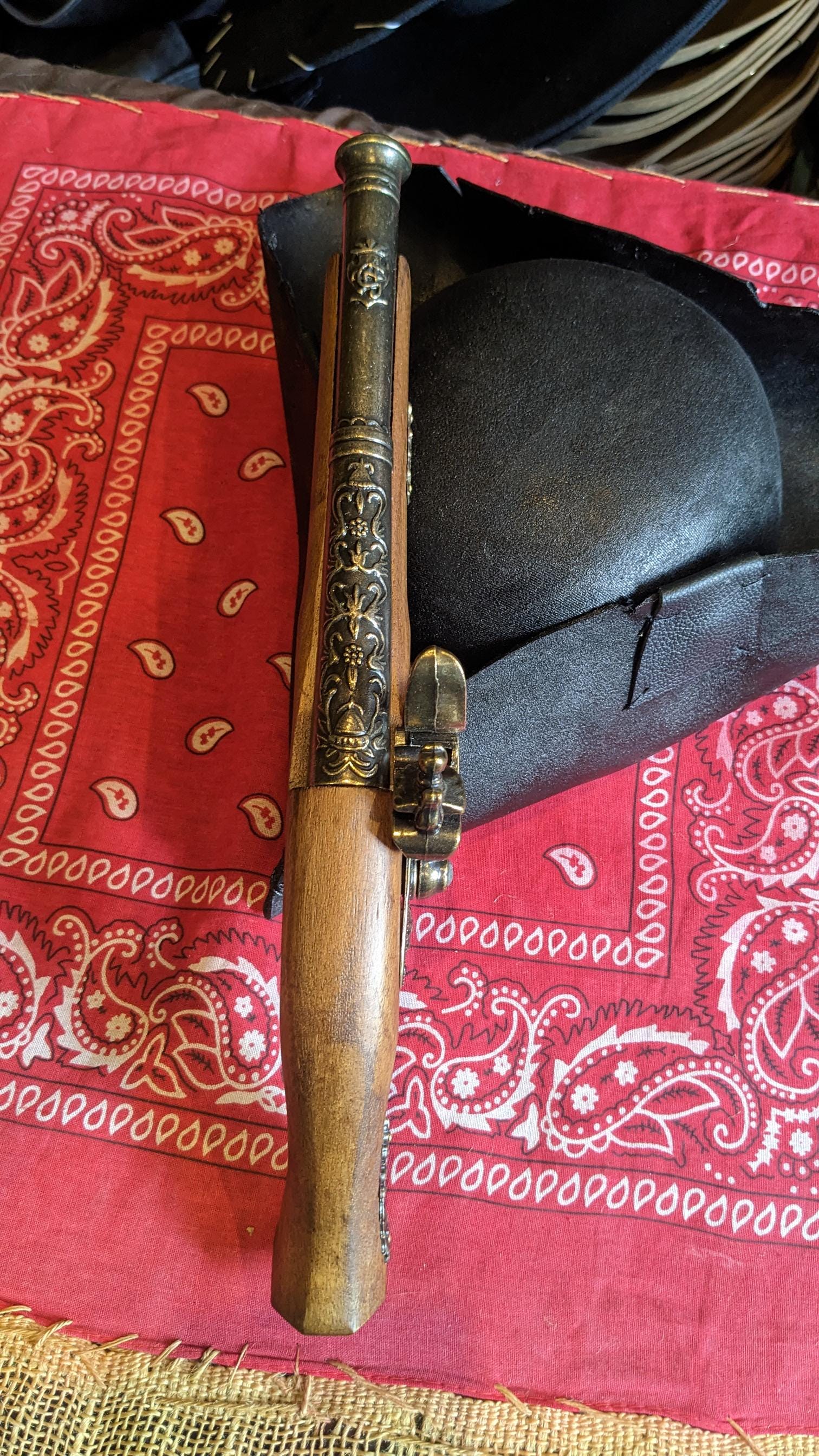 C17 Duelling Flintlock Pistol SD-307- A Quality Replica for