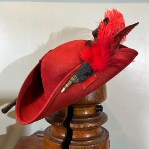 Scarlet Red Pirate Tricorne HAT, Party, festival, Ren Fare Piraten costume. Good fit
