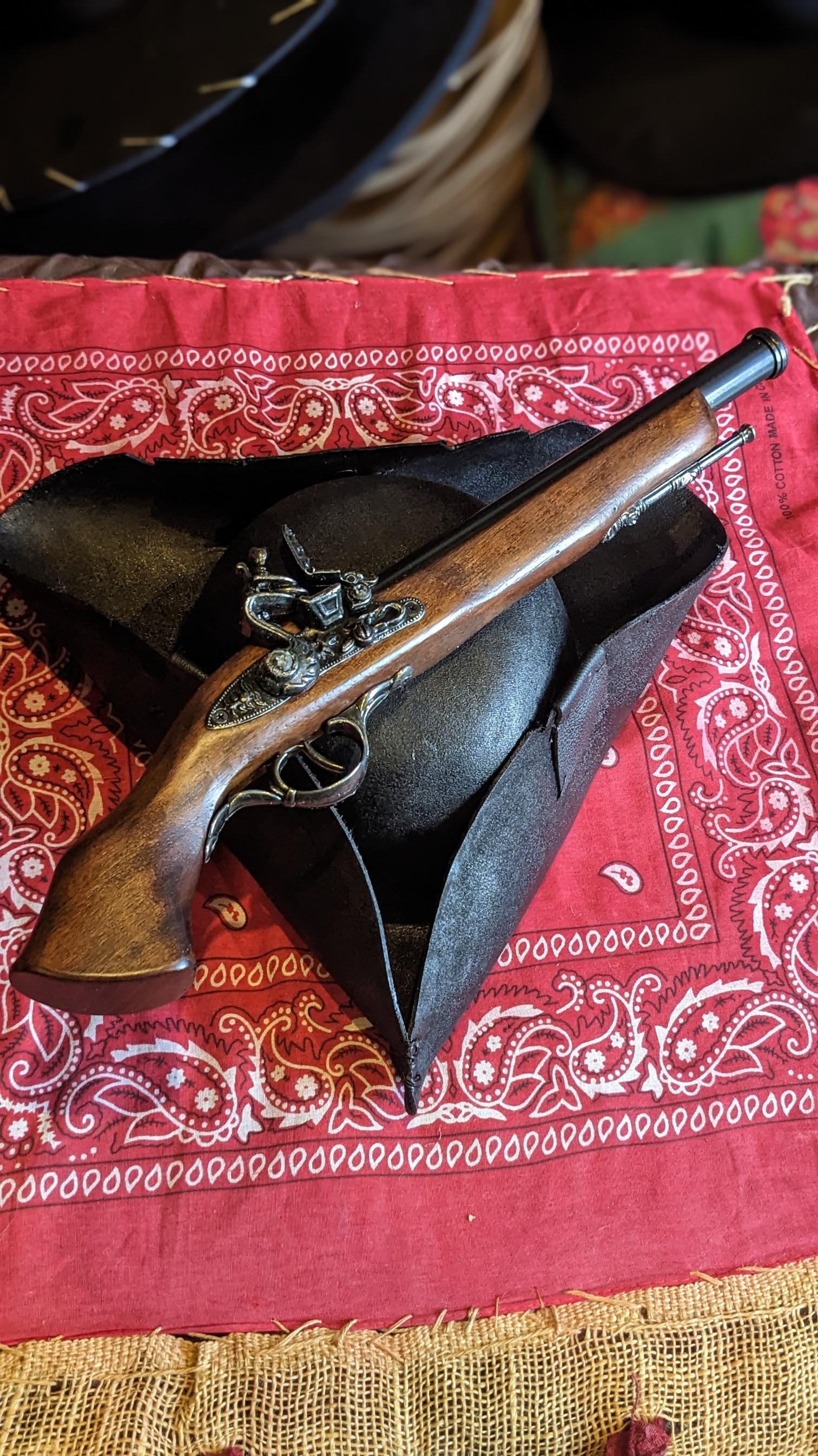 18th Century Flintlock Pirate Pistol. - Etsy