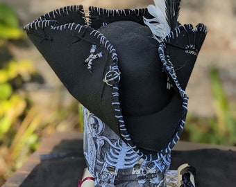 Brazen Pirate Hat - the Night Walker of the Tides Tricorne