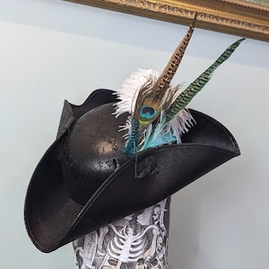 The Holcombe Wave Rider - Spectacular Tricorne Hat With 4 The Holcombe Wave Rider - Spectacular Tricorne Hat With 4