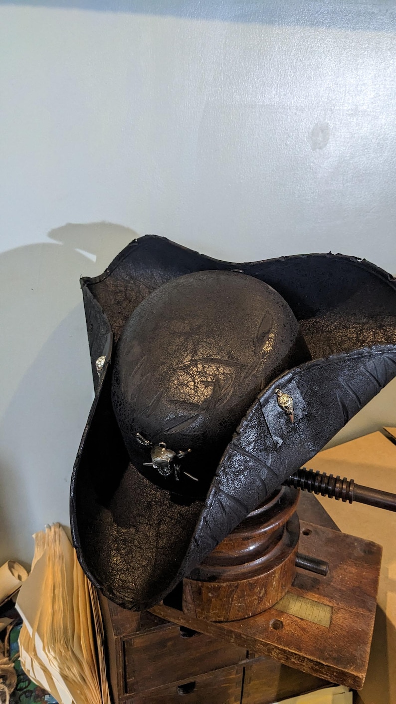 Sombrero Tricornio Pirata De Lujo Con Dreadlocks, En Piel Sintética, Ajustable Para Adultos Y Adolescentes, Ideal Para Cosplay