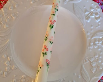 Floral bemalte Kerze. Bemalte Kerze. Bemalte Stumpenkerze. Hochzeitskerze. Bemalte Kerzen. Handbemalte Kerze. Muttertagsgeschenk.