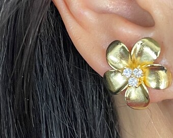 Sterling Silver Hawaiian Plumeria Flower Stud Earrings: Yellow