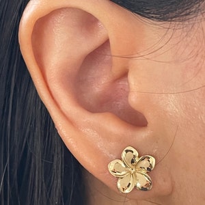 14 Karat Solid Yellow Gold Hawaiian 14mm Plumeria Flower Stud Earrings Sandblast with a High Polished Edge