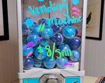 Spin the Mystery-sleutelhangerautomaat | Handgeschilderde sleutelhangers van aquarelhars | Mysterieontwerp | Lees de beschrijving: