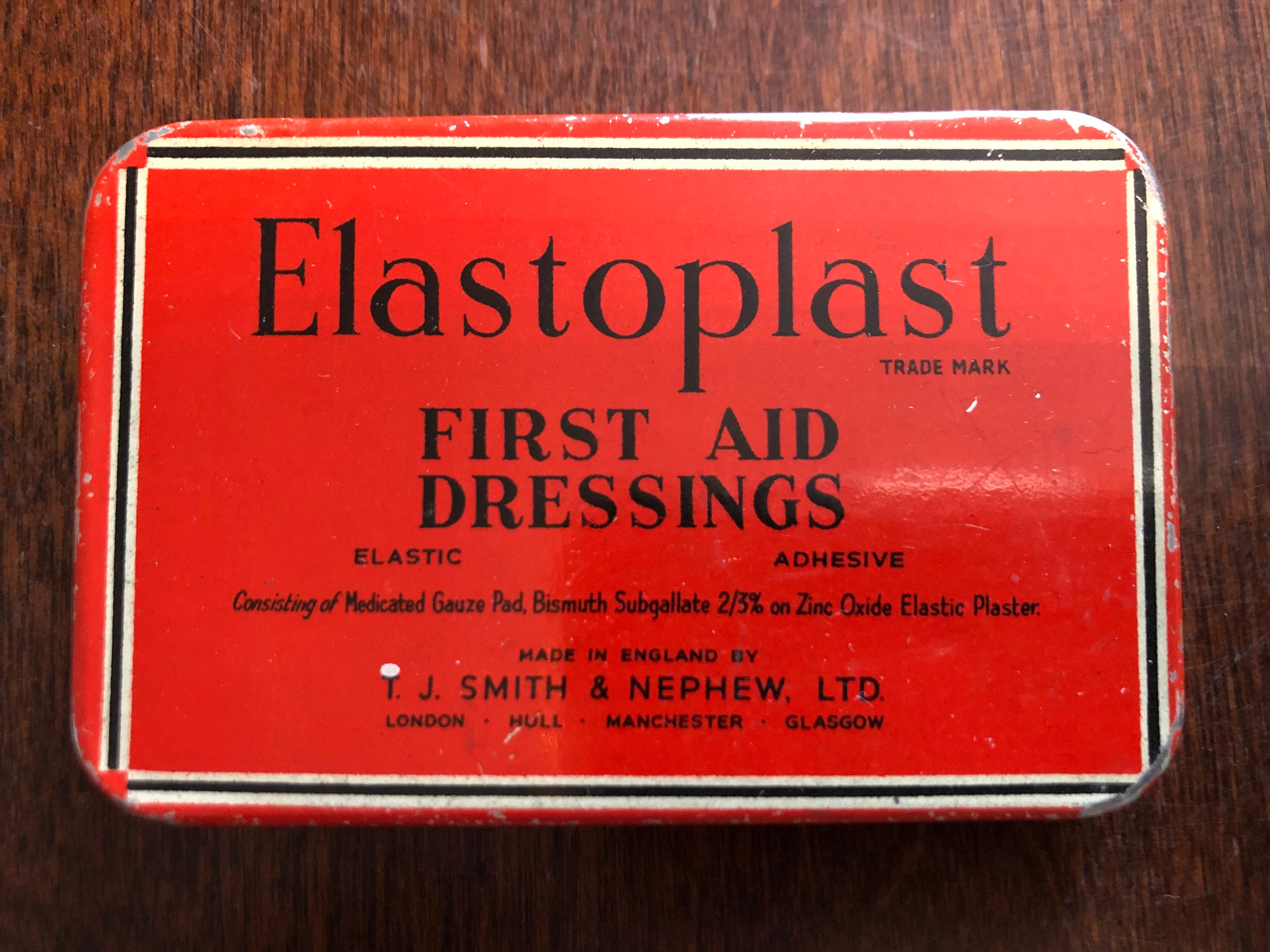 elastoplast silver dressings Elastoplast 10 x Antibacterial Silver Plasters for First Aid with Antiseptic Silver, Extra Large Dressings, Elastoplast Dressings, Plasters : Amazon.com.be: Health & Personal Care