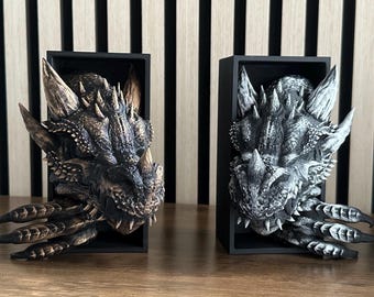 Dragon Book Nook Insert: Hand-Painted ACOTAR Velaris Decor