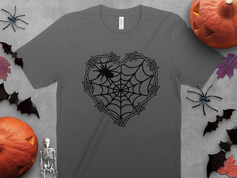 Chemise toile d'araignée Halloween, chemise Halloween coeur barbelé, chemise fête d'Halloween, saison effrayante, chemise gothique, chemise punk, cadeau d'Halloween image 3