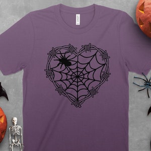 Chemise toile d'araignée Halloween, chemise Halloween coeur barbelé, chemise fête d'Halloween, saison effrayante, chemise gothique, chemise punk, cadeau d'Halloween image 5