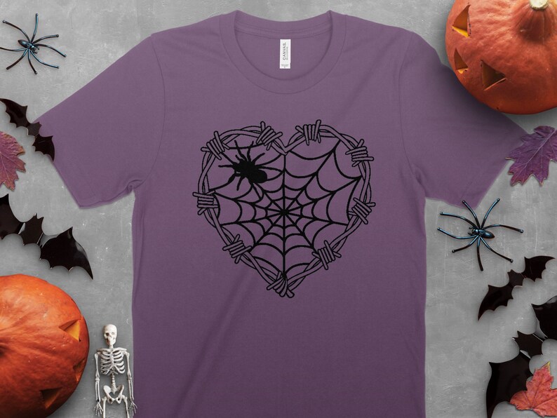 Chemise toile d'araignée Halloween, chemise Halloween coeur barbelé, chemise fête d'Halloween, saison effrayante, chemise gothique, chemise punk, cadeau d'Halloween image 5