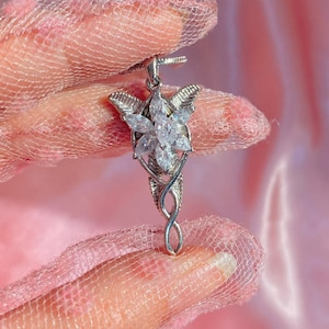 Sprookjesprinseshanger met slangenketting, cadeau voor sieradenkoningin, elfenketting