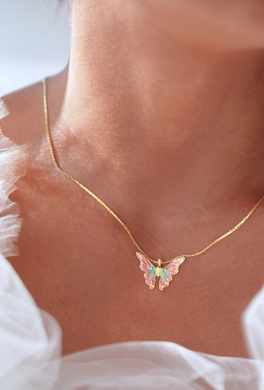 Butterfly Necklace for Fairy Girls, Magical Butterfly Necklace-5 Pearl Necklace- Mariposa Necklace