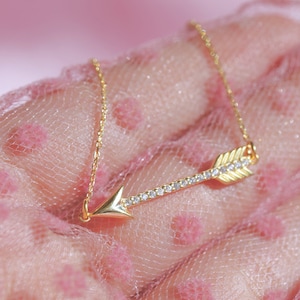 Hawkeye Arrow Necklace ,Natasha Necklace, Geek Jewelry -925 K Sterling Sılver