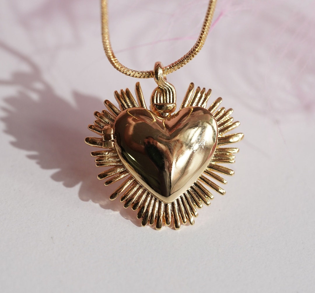 Angelina Sacred Heart Necklace main image 1