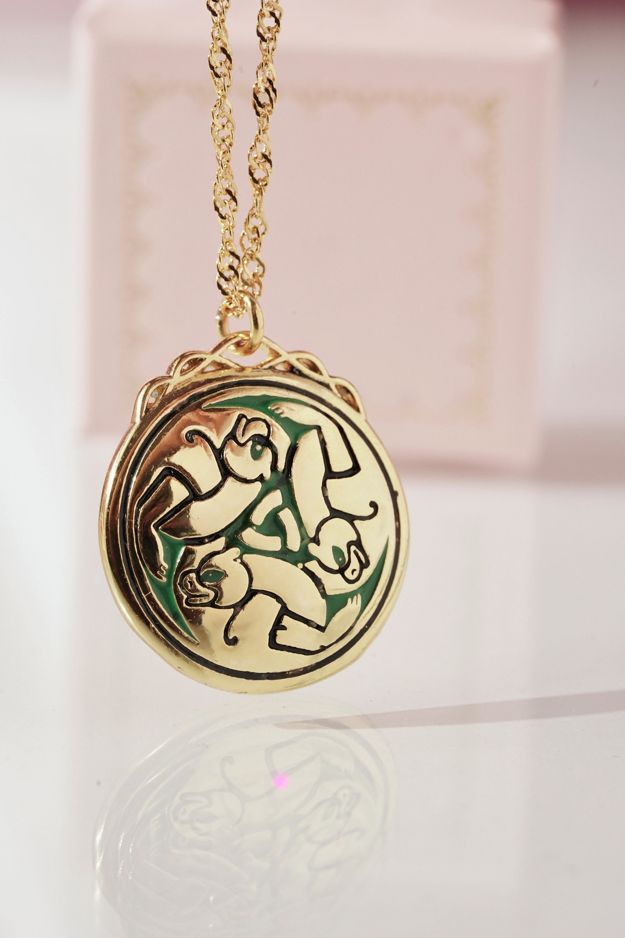 アクセサリー S.TIME BRAVE NECKLACE LIMITED EDITION Merida Inspired -princess Jewelry, Celtic Three Bears Necklace