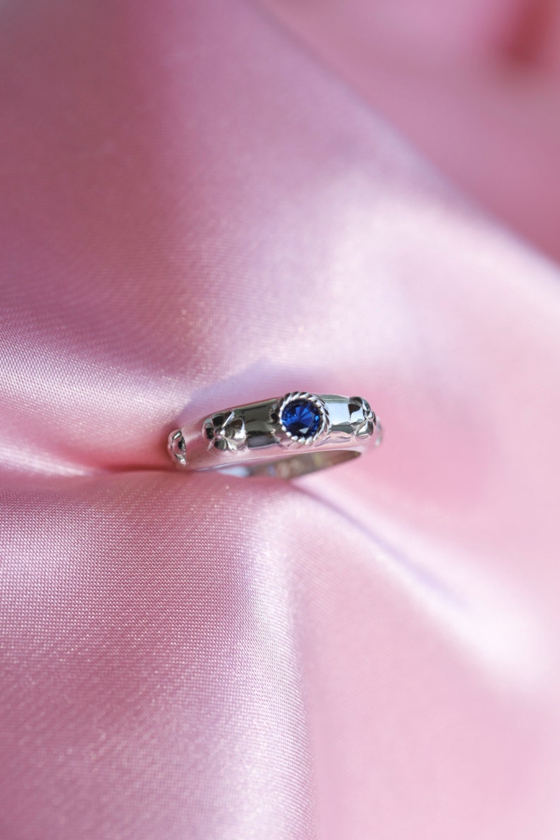 Conjunto de anéis de casal - Anel Howls - Inspirado em HMC - Anéis de anime - Anel de gema vermelha, anel de gema azul - Anéis de cosplay imagem 4