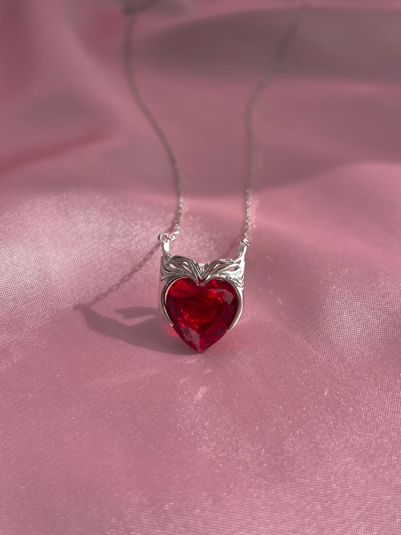 Scarlet Witch Crown Inspired Necklace Superhero Necklace - Etsy