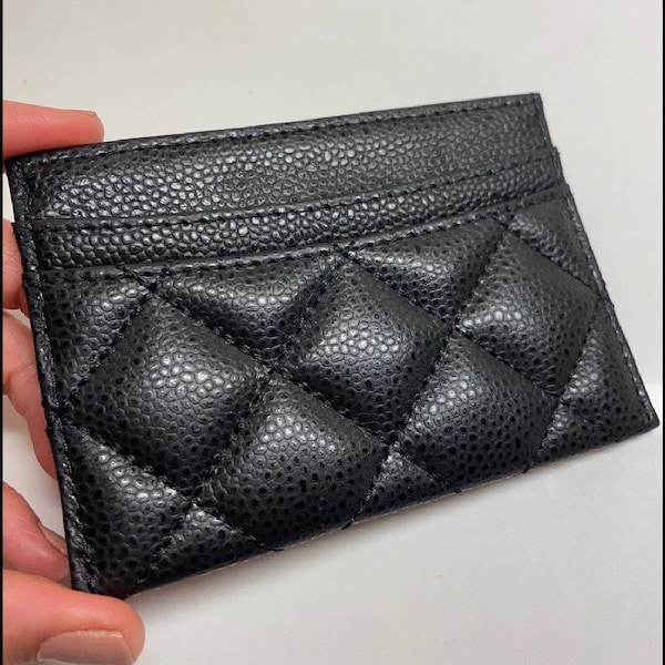 Plain and simple, unbranded, quilted Caviar leather card holder wallet purse SLG