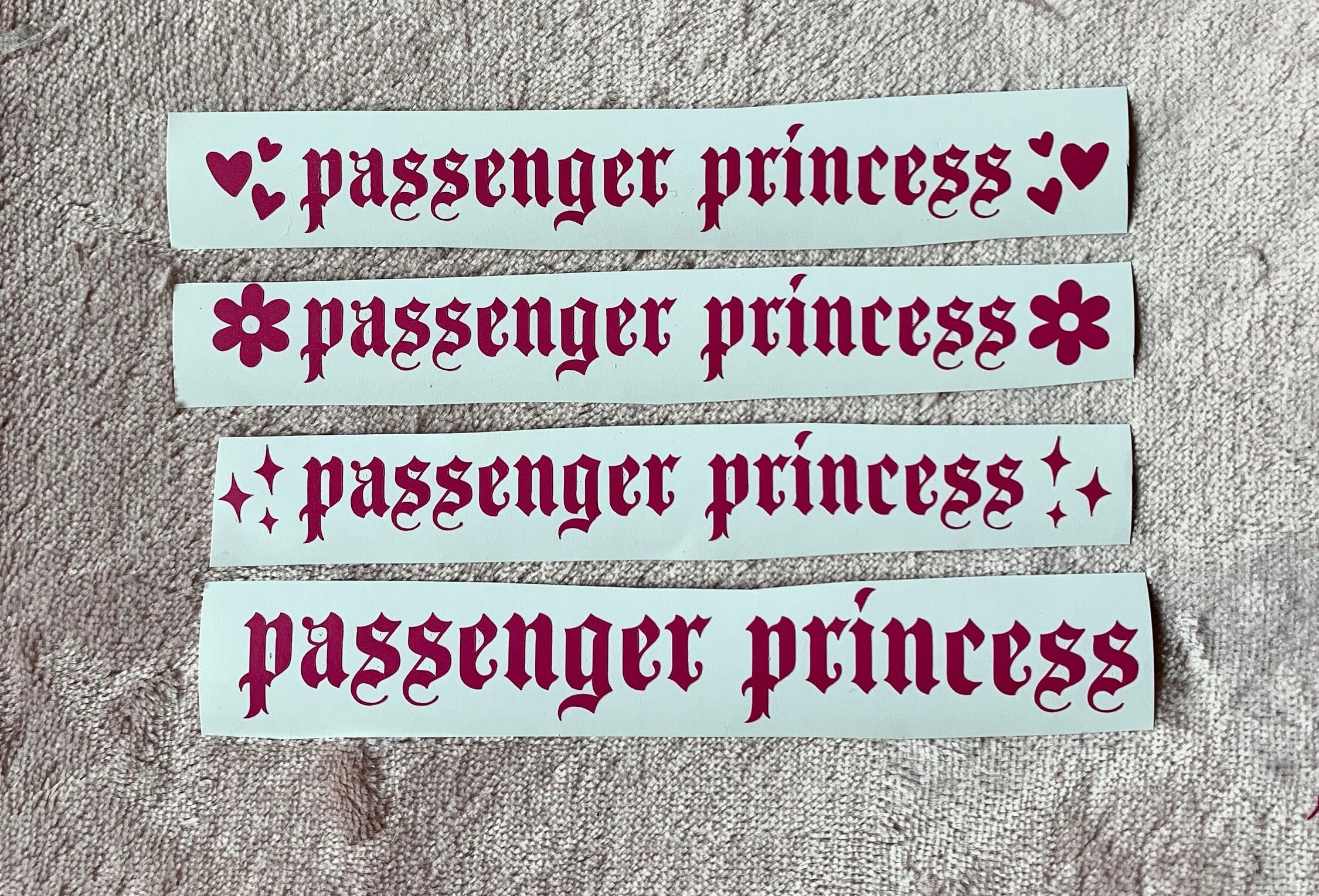 PASSENGER PRINCESS decal bumper sticker, Stars, flowers, hearts,  Girlfriends Seat for car, mirror, passenger side door, boyfriend, husband -   Italia