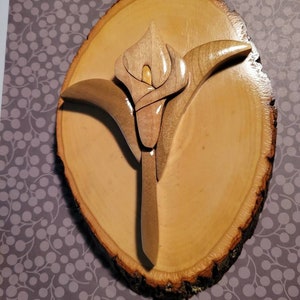 Houten Intarsia Lelie