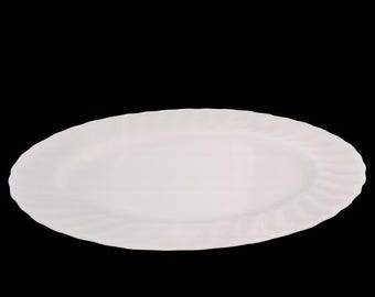 Plato ovalado de vidrio opalino Anchor Hocking con diseño en espiral - 33 cm (13 pulgadas)