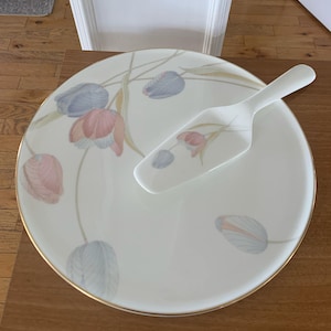 Mikasa Swiss Garden Bone China Kuchenplatte mit Servierutensil