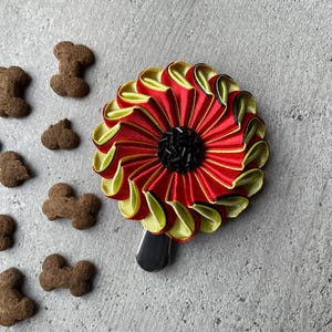 Dog show number holder / Dog breeder gift / Dog groomer gift / Dog show prize / Dog lover designs / Gifts for dog lovers / Dog accessory